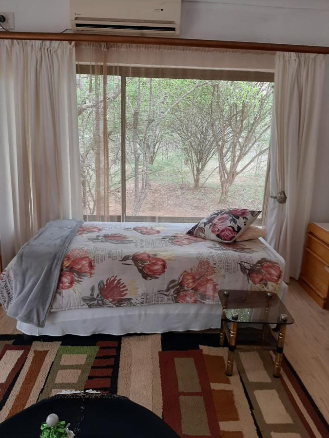 Aloes Bush Stay Hoedspruit Bagian luar foto