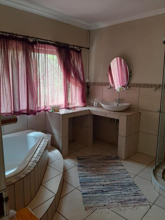 Aloes Bush Stay Hoedspruit Bagian luar foto